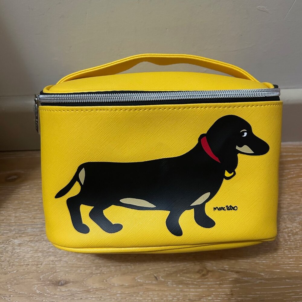 Marc Tetro Dachshund Dog Travel Toiletry Cosmetic Bag Case Yellow Zip Around